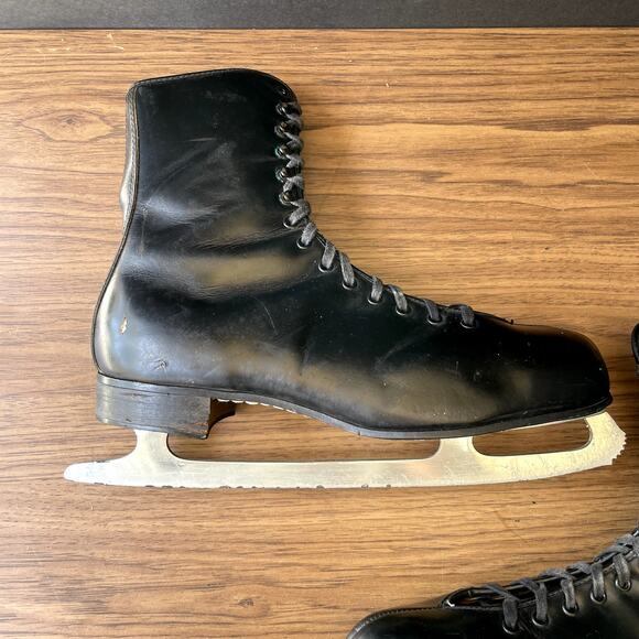 Vintage Canadian Rocket Leather Ice Skates 11 Sheffield Steel main image 9